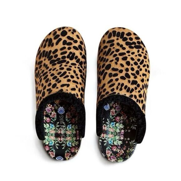 Johnny Was Cheetah Mule - Picture 15 of 16